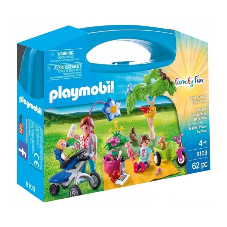 Set me figurina familja në piknik
