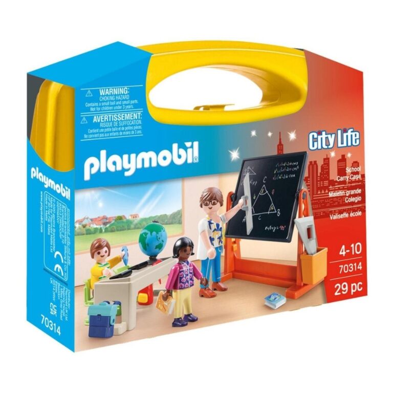 Figurina mësuesja dhe nxënësit