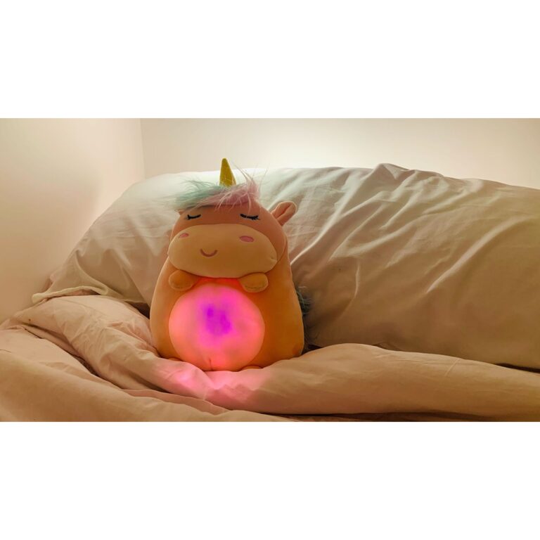Pellush me dritë Lola , Unicorn