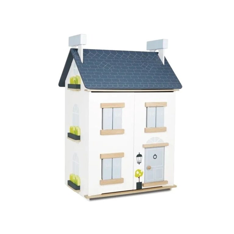 Shtepia e drurit – Sky doll house