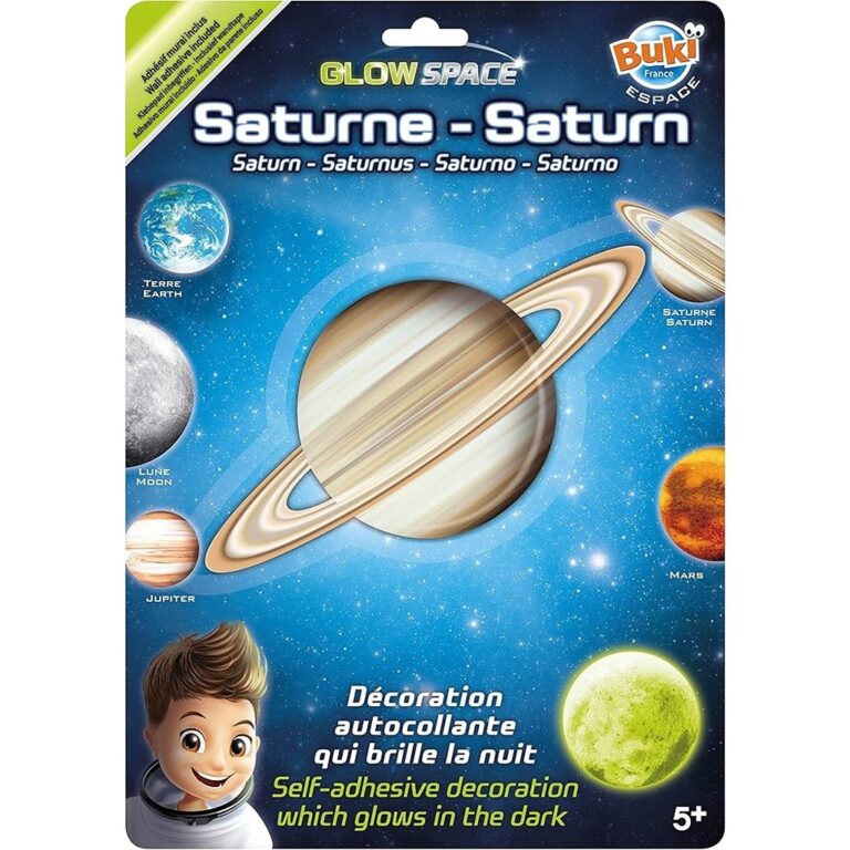Planeti Saturn që shkëlqen në errësirë